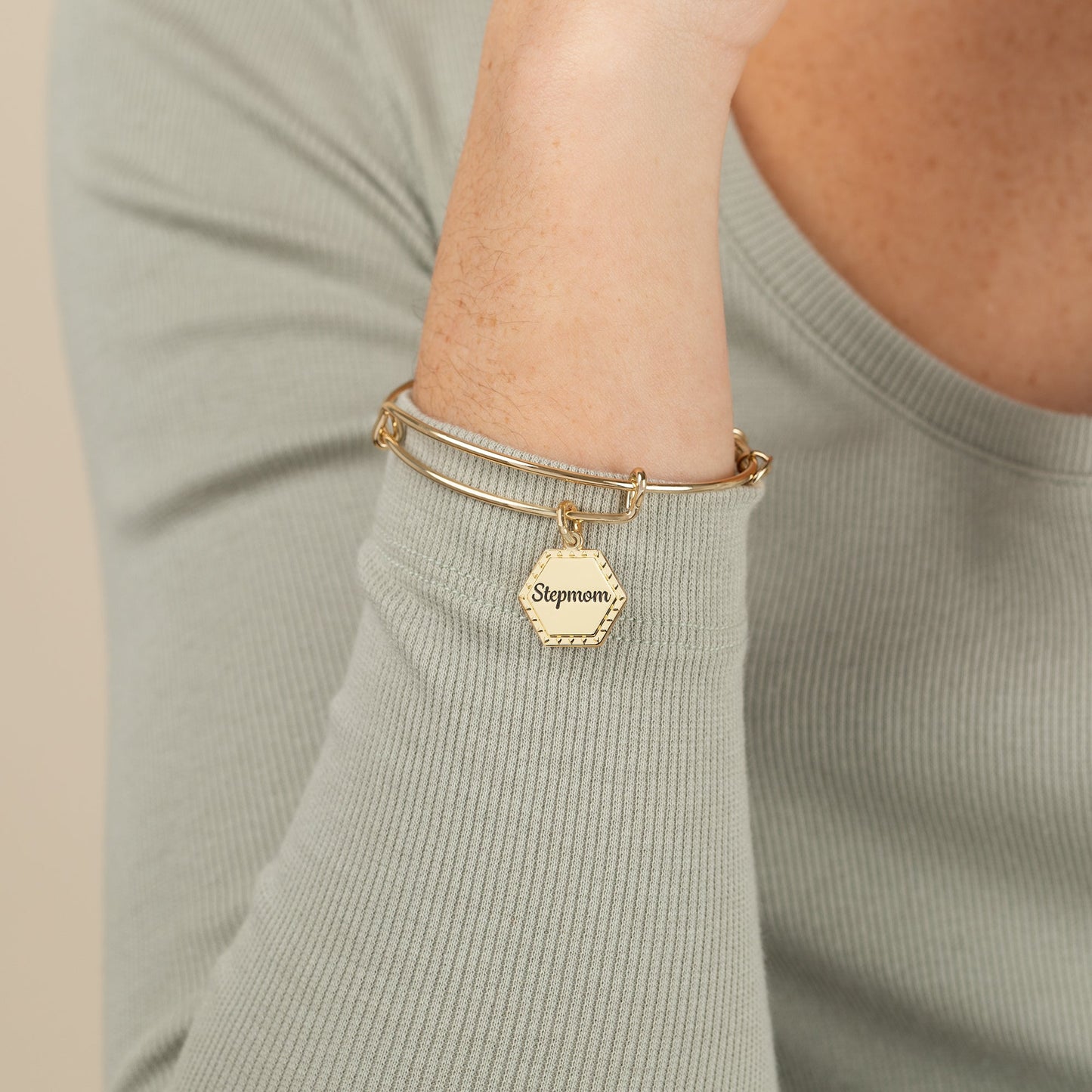 Stepmom 'You're In My Heart Forever' Charm Bangle