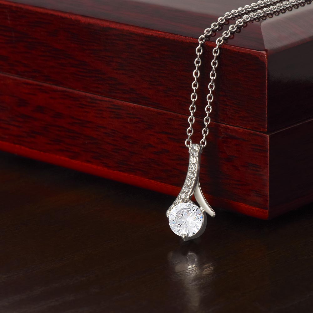 Alluring Beauty Mother's Day Necklace